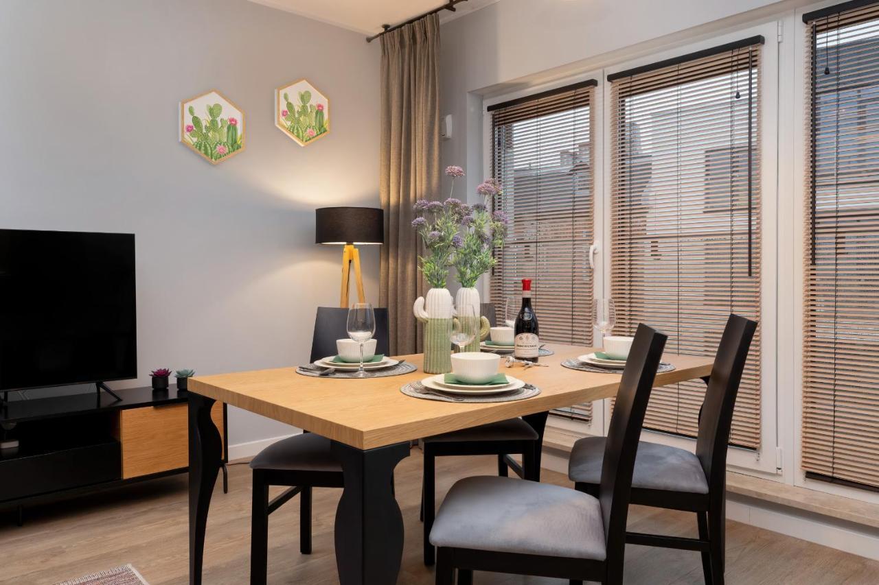 Exclusive Apartments Mostowa By Renters Prestige Poznan Exterior photo